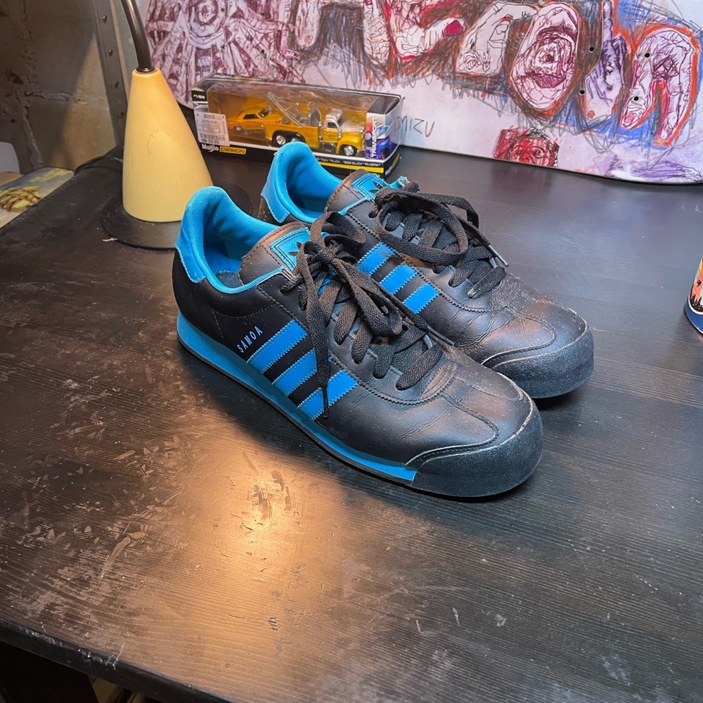 Adidas Men’s Somoa sneakers
